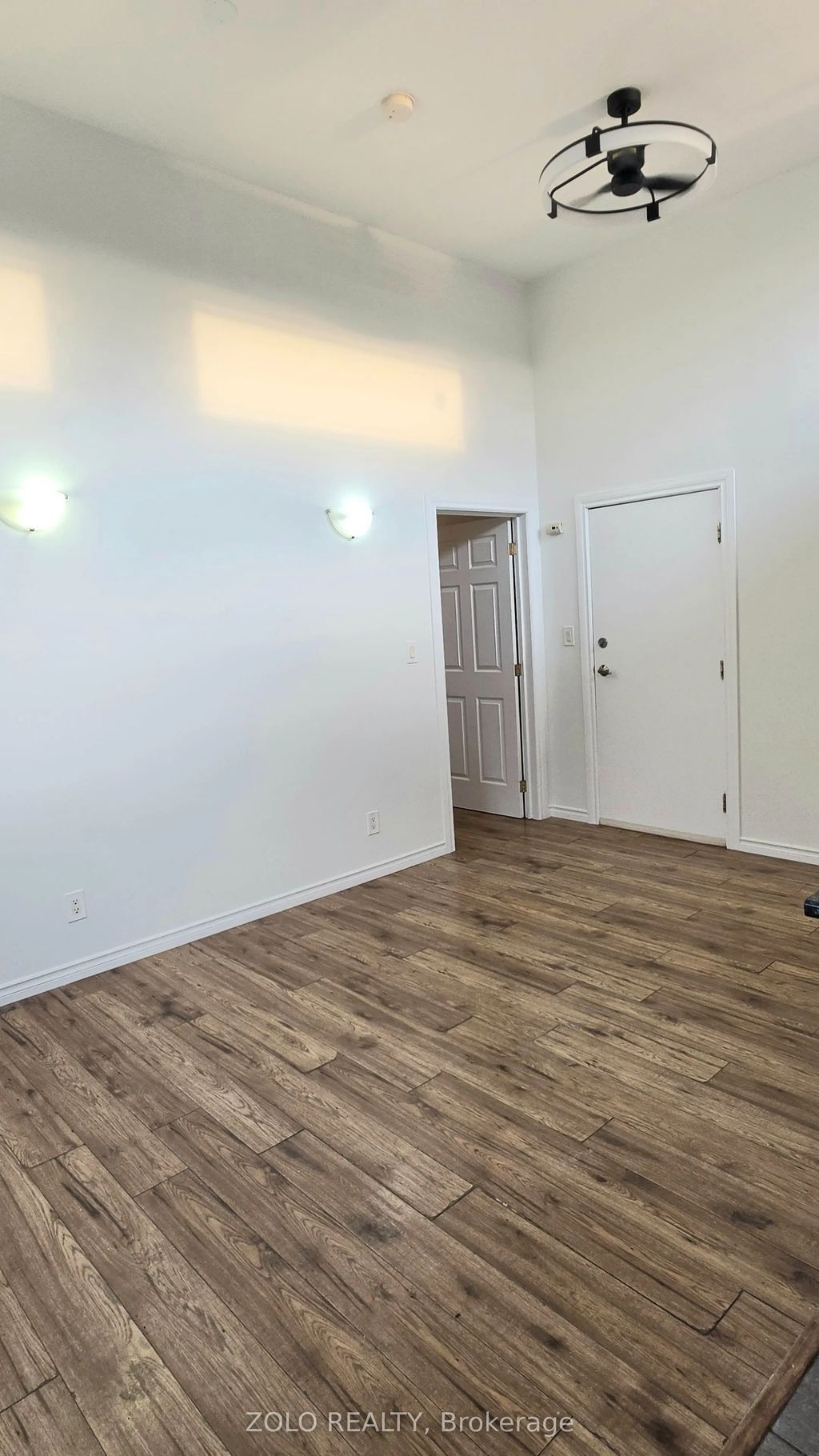 1549 O'connor Drive, Toronto E03
