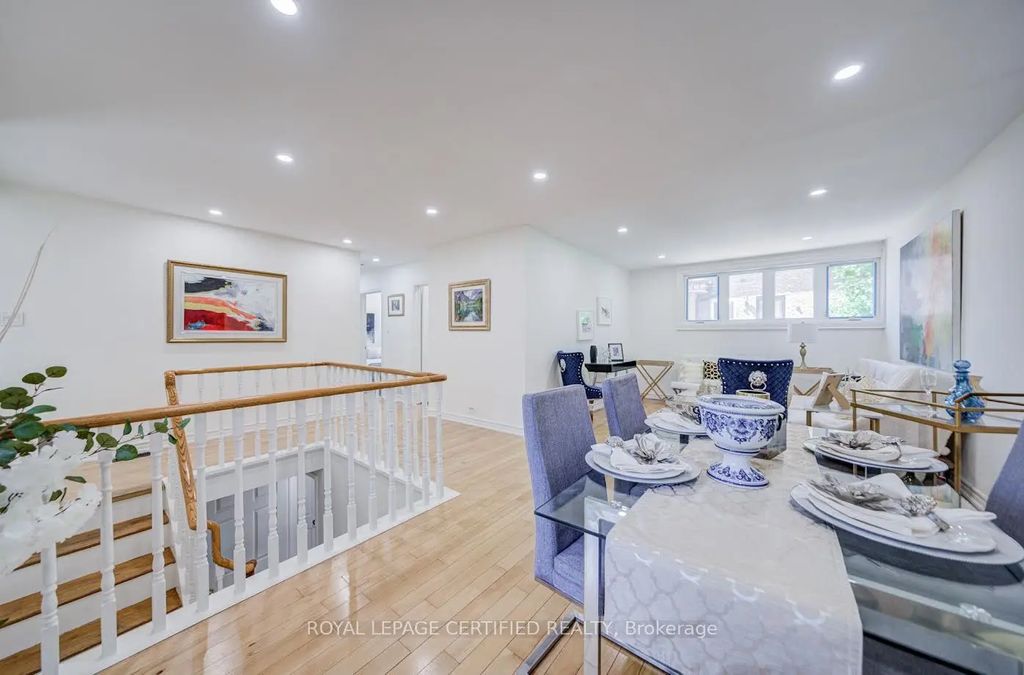 79 Samson Crescent, Toronto E09