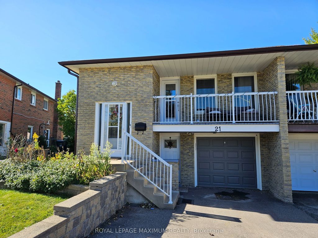 21 Darnborough Way, Toronto E05