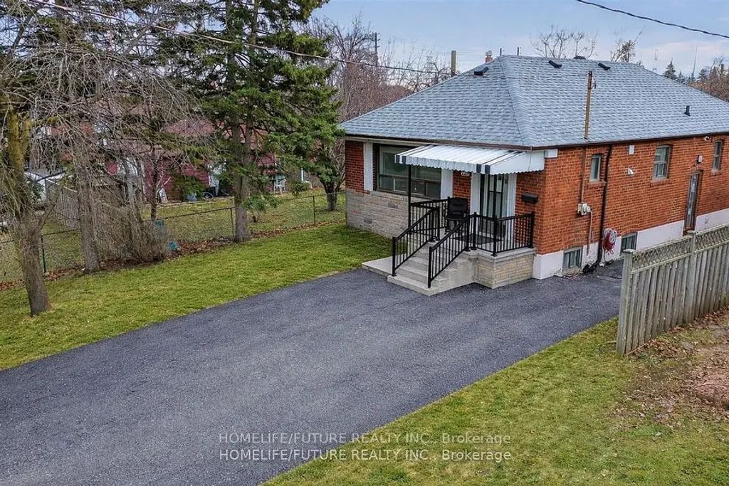 229 Flora Drive Bsmt, Toronto E04