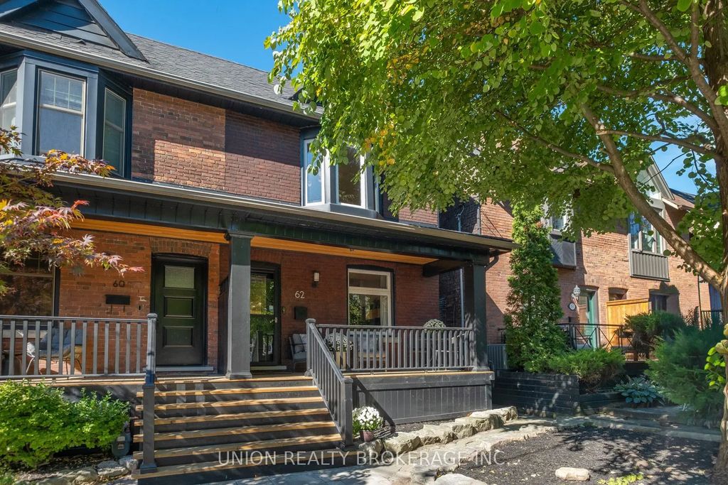 62 Bertmount Avenue, Toronto E01