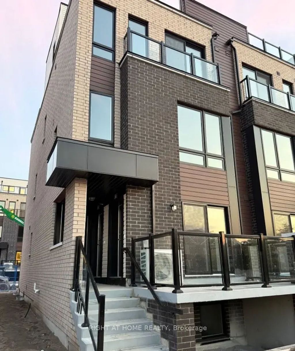 235 Mclevin Avenue 20, Toronto E11