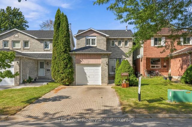 27 Field Crescent, Ajax