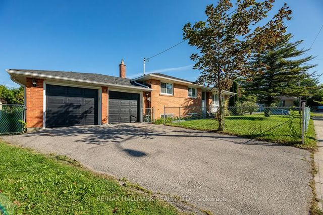 28 Fermoy Road, Toronto E08
