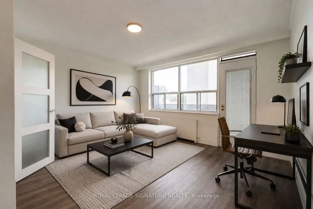 15 Gamble Avenue 203, Toronto E03