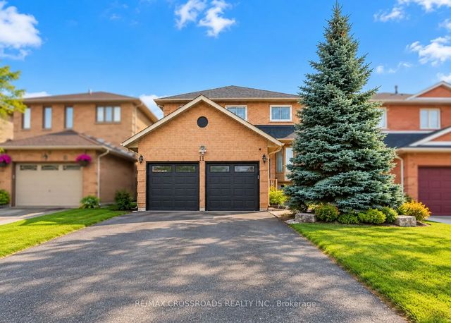 11 Murkar Crescent, Whitby