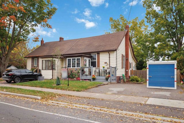 318 Mary Street W, Whitby
