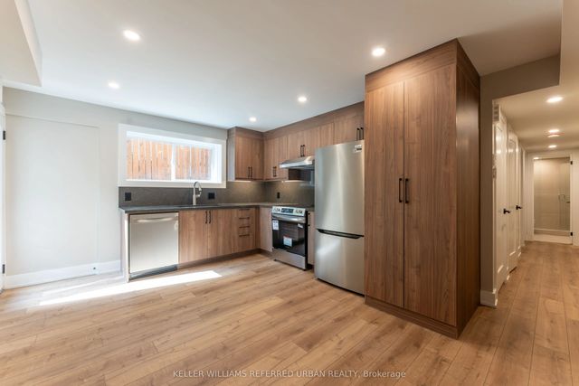 352 Jones Avenue 1, Toronto E01