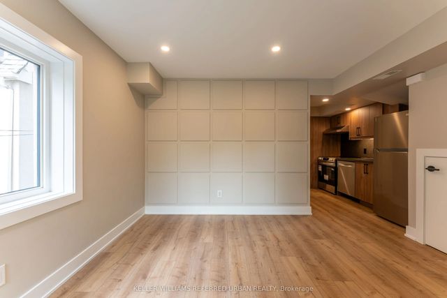 352 Jones Avenue 2, Toronto E01