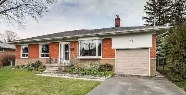28 Shirley Crescent, Toronto E08