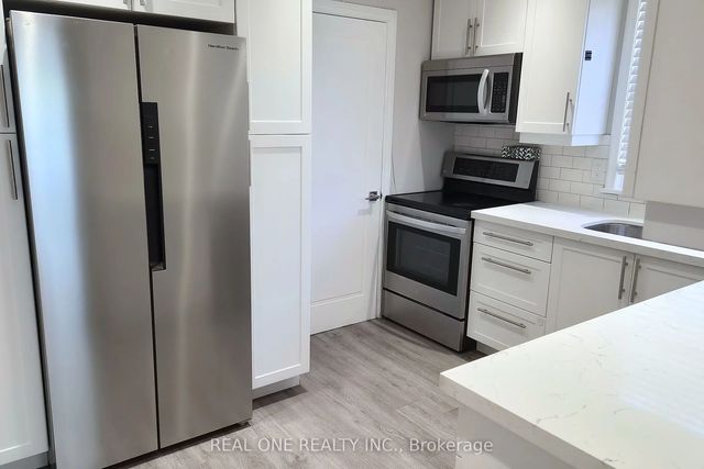 15 Castille Avenue Main Level, Toronto E04