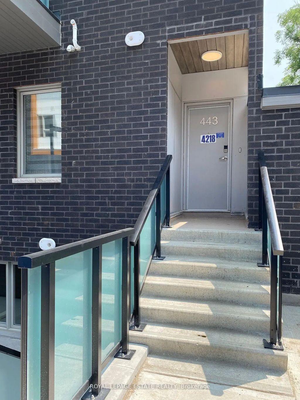 2789 Eglinton East Avenue 443, Toronto E08