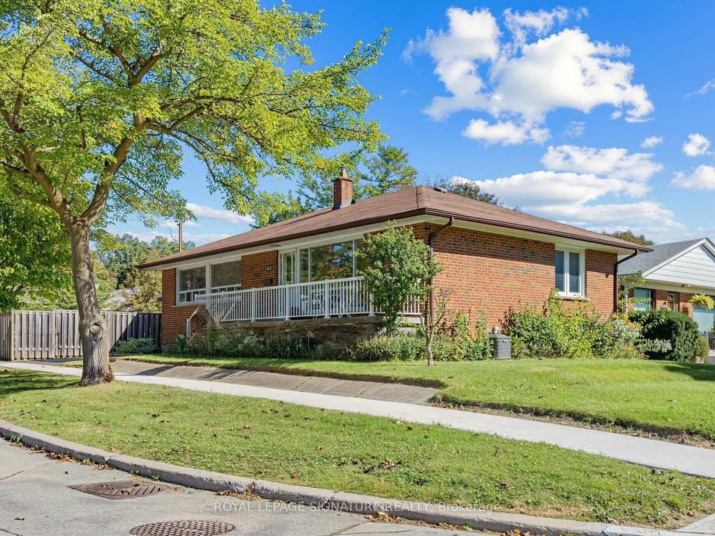 47 Beacon Road, Toronto E04