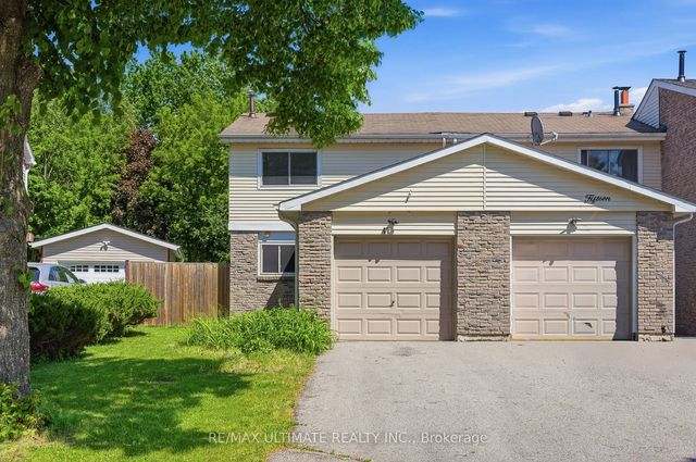 17 Quantrell Trail, Toronto E11