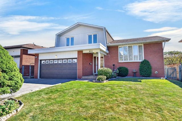 851 Huntingwood Drive, Toronto E05