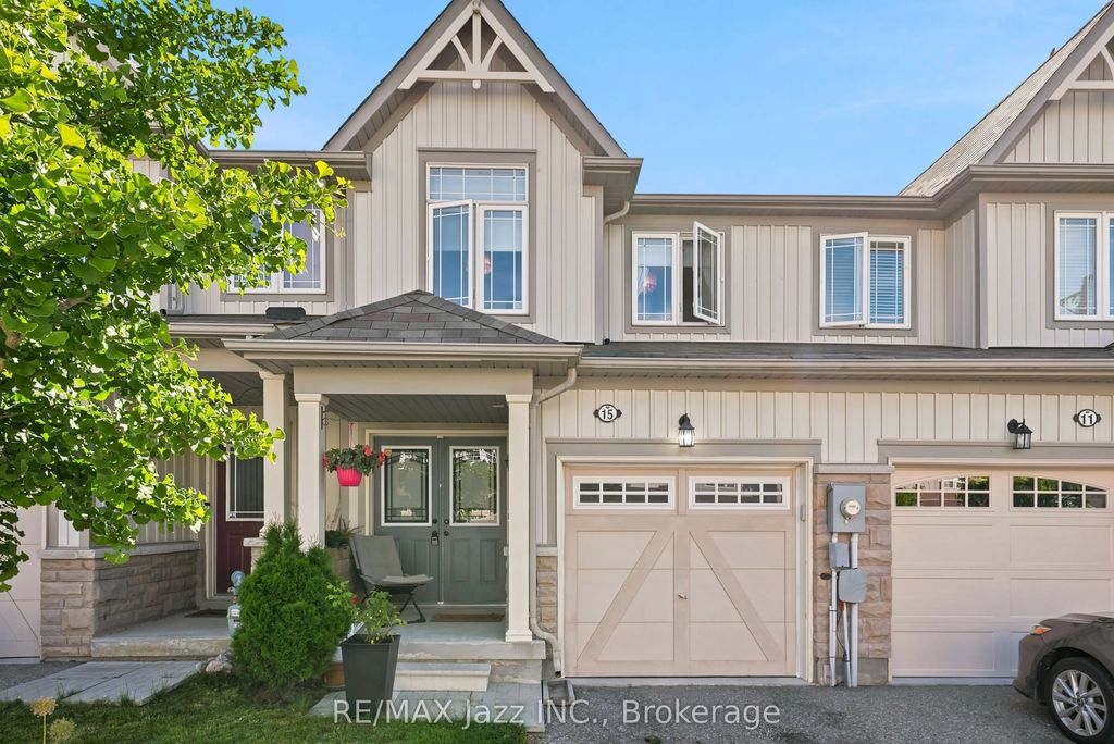 15 Farmstead Drive, Clarington