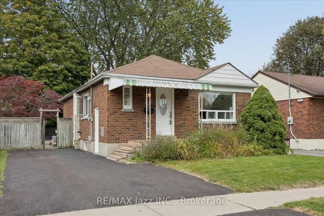 315 Cadillac Avenue S, Oshawa