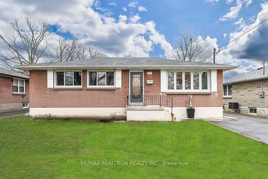 917 Henry Street, Whitby