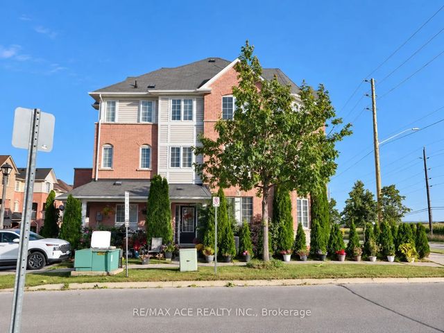 932 Audley Road N, Ajax