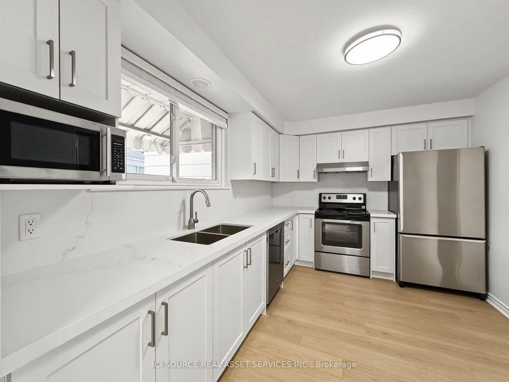 42 Follett Court Upper Unit, Ajax
