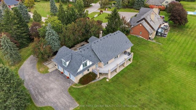 17 Buggey Lane, Ajax