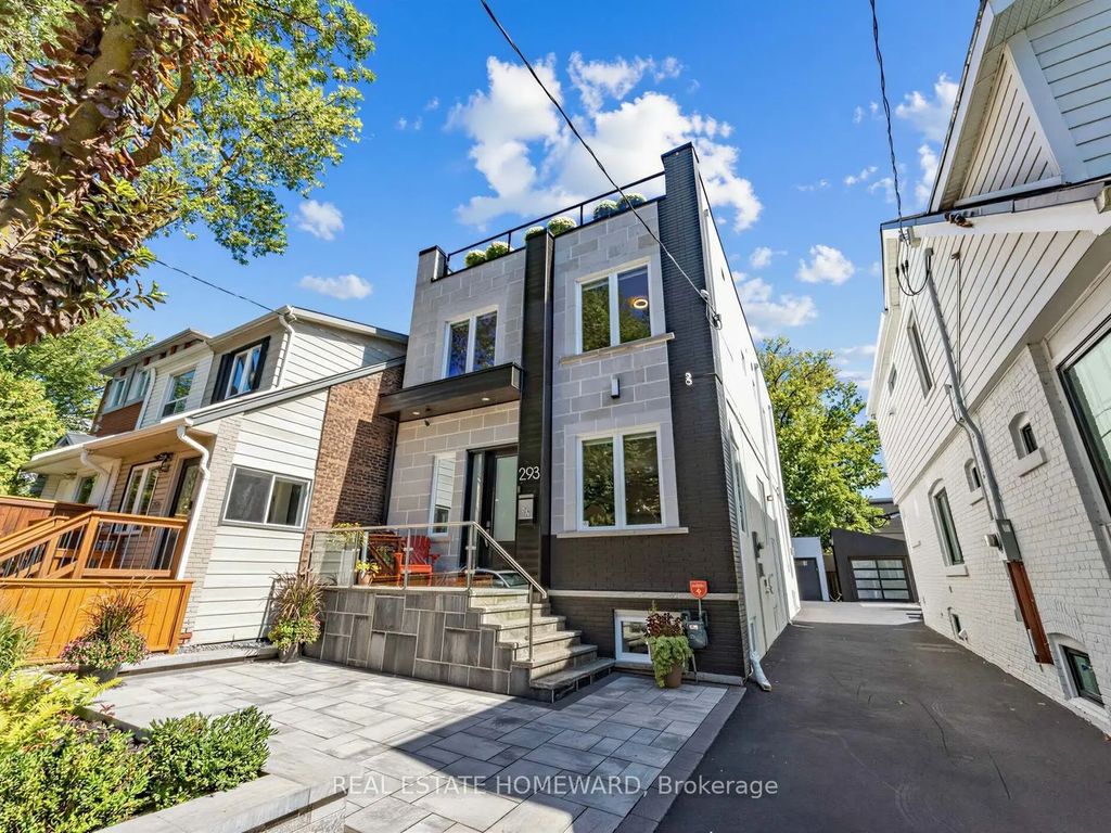 293 Rhodes Avenue, Toronto E01