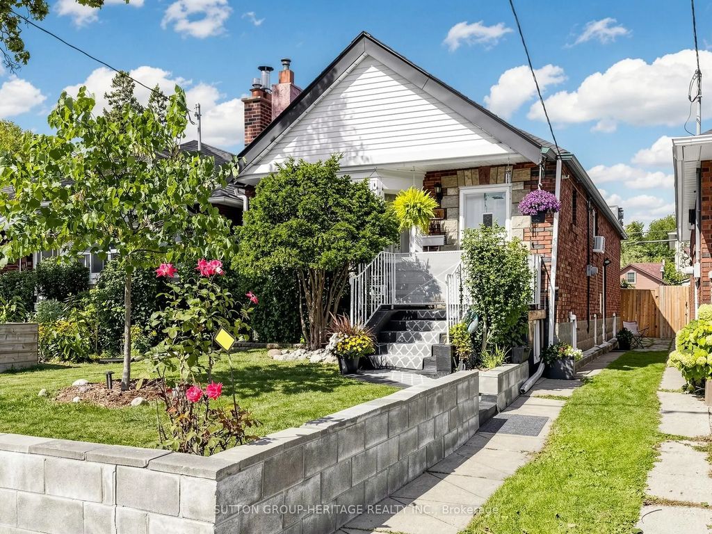 248 Westwood Avenue, Toronto E03