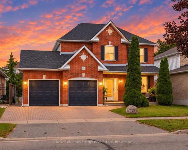 89 Robert Adams Drive, Clarington