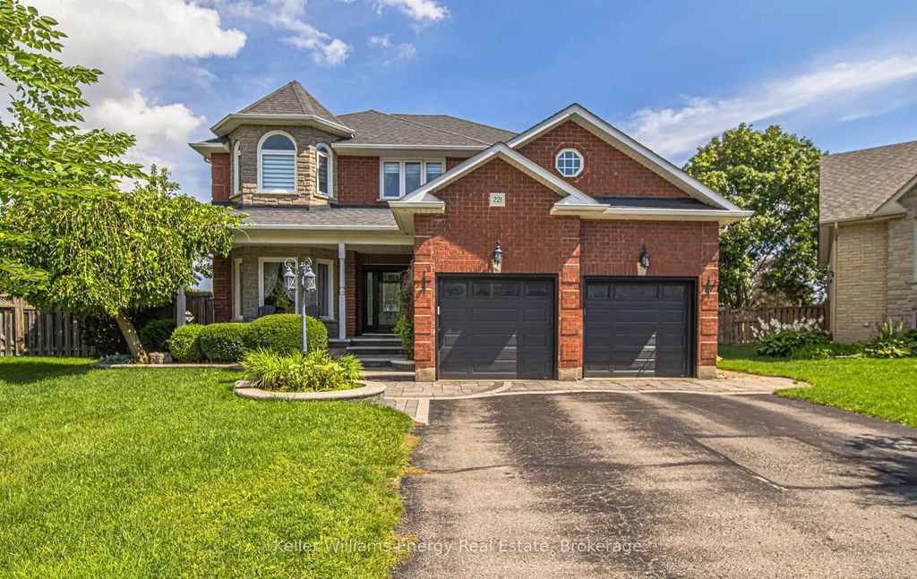 221 Conestoga Court, Oshawa