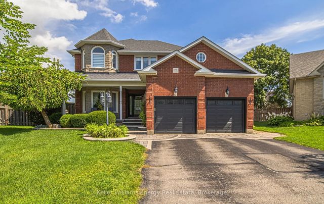 221 Conestoga Court, Oshawa