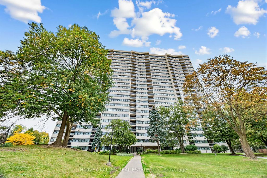 100 Echo Point 1801, Toronto E05