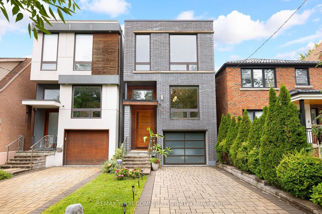 164 Aldwych Avenue, Toronto E03