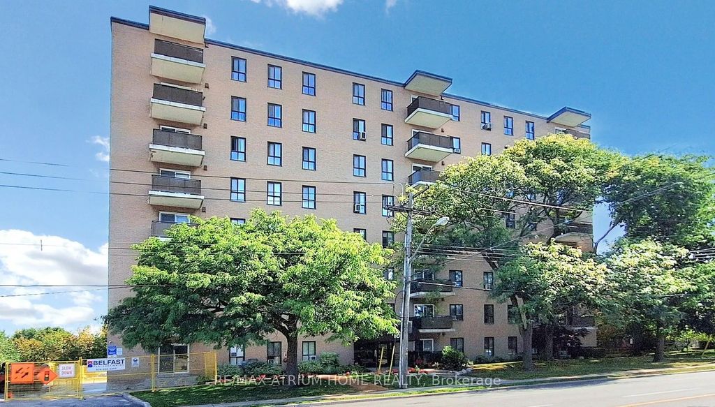 1101 Pharmacy Avenue 804, Toronto E04
