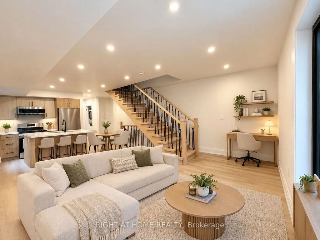 151 Gledhill Avenue #4, Toronto E03