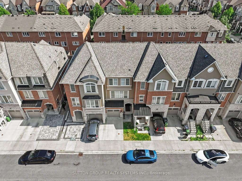11 Fusilier Drive, Toronto E04