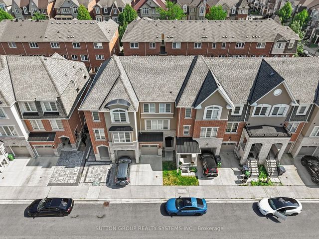 11 Fusilier Drive, Toronto E04