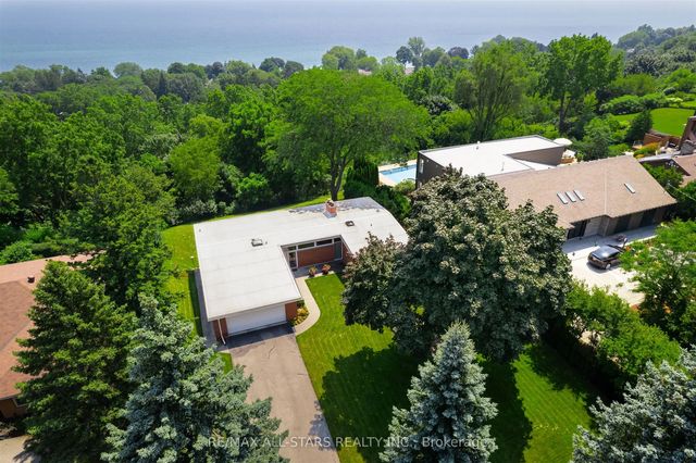 59 Hill Crescent, Toronto E08