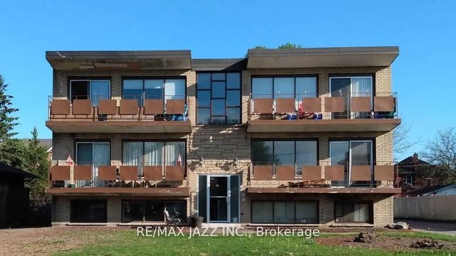 43 Wayne Avenue 2, Oshawa