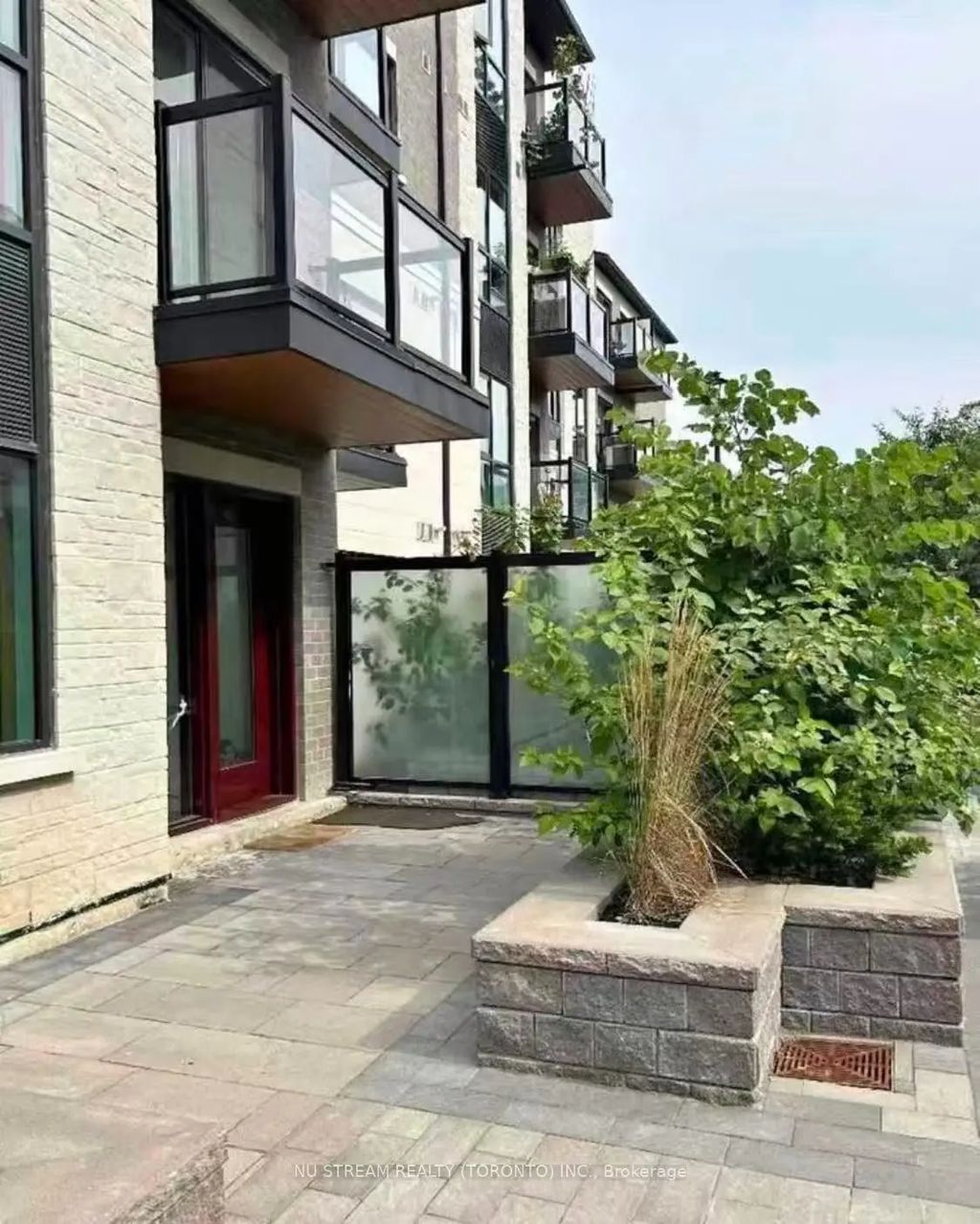 200 Chester Le Boulevard D107, Toronto E05