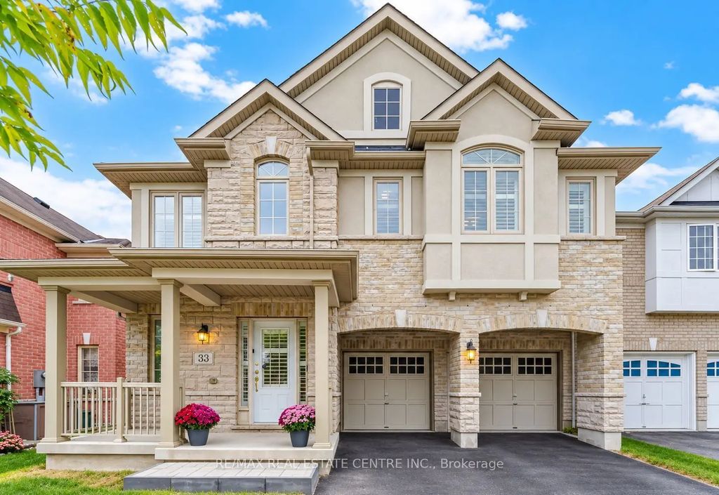 33 Mosely Crescent, Ajax