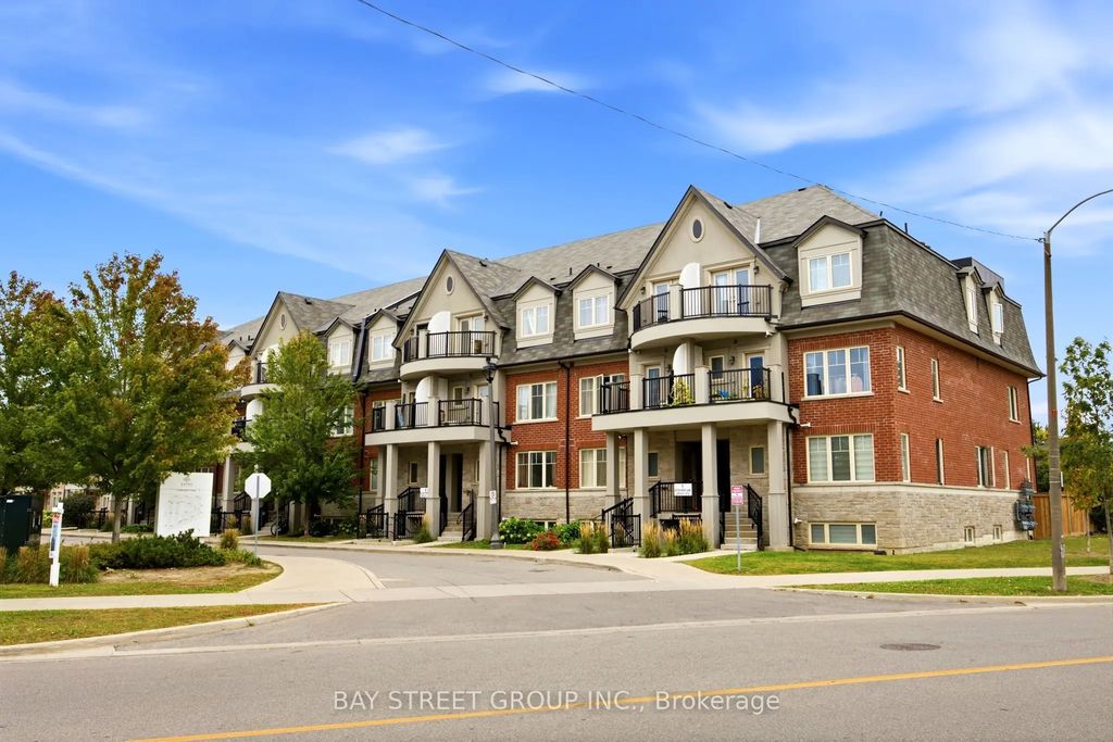 1 Eaton Park Lane E 23, Toronto E05
