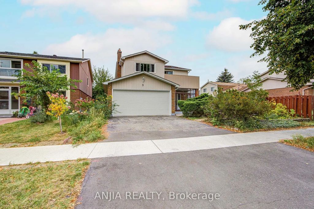 3 Mossbrook Crescent, Toronto E05