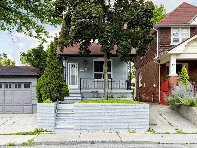 8 Harris Avenue, Toronto E02