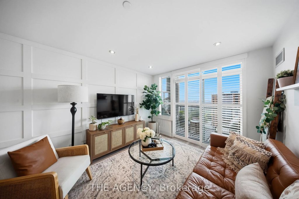1215 Bayly Street 1406, Pickering