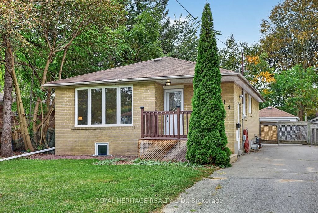 914 Donovan Crescent, Whitby