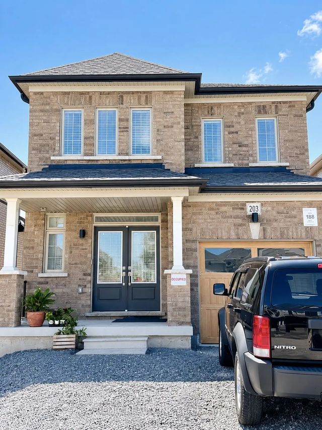 203 Flood Avenue, Clarington