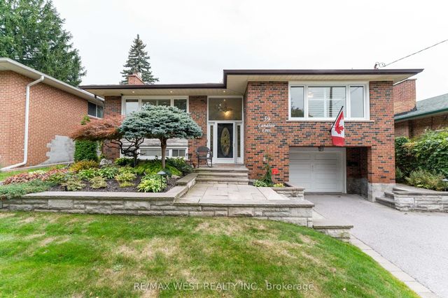 59 Landfair Crescent, Toronto E09