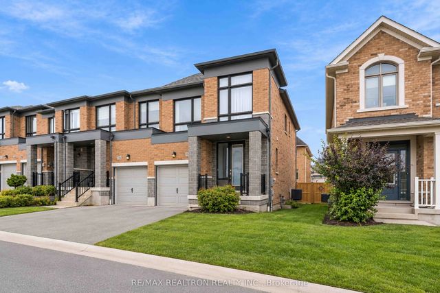 1160 Drawstring Lane, Pickering