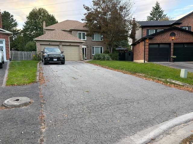 1237 Fieldstone Circle Lower, Pickering