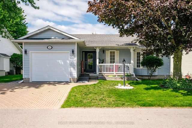 11 Algonquin Trail, Clarington